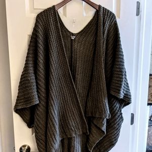 Aerie soft knit sweater shawl/shrug